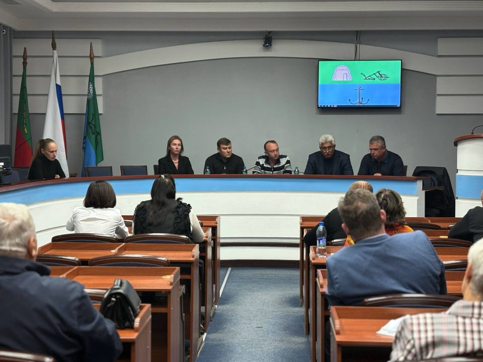 В Бердянске обсудили вопросы развития здравоохранения: акцент на кадрах, оборудовании и доступности медицины