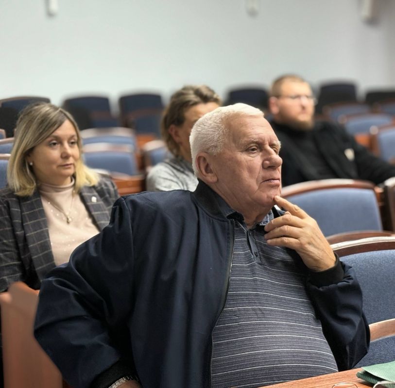 В Бердянске обсудили вопросы развития здравоохранения: акцент на кадрах, оборудовании и доступности медицины В Бердянске обсудили вопросы развития здравоохранения: акцент на кадрах, оборудовании и доступности медицины