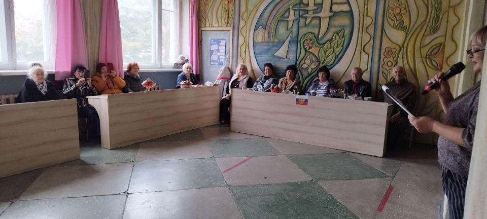 Приазовский дом культуры вновь стал центром внимания, собрав жителей поселка на праздничное мероприятие, посвящённое Дню пожилых людей Приазовский дом культуры вновь стал центром внимания, собрав жителей поселка на праздничное мероприятие, посвящённое Дню пожилых людей