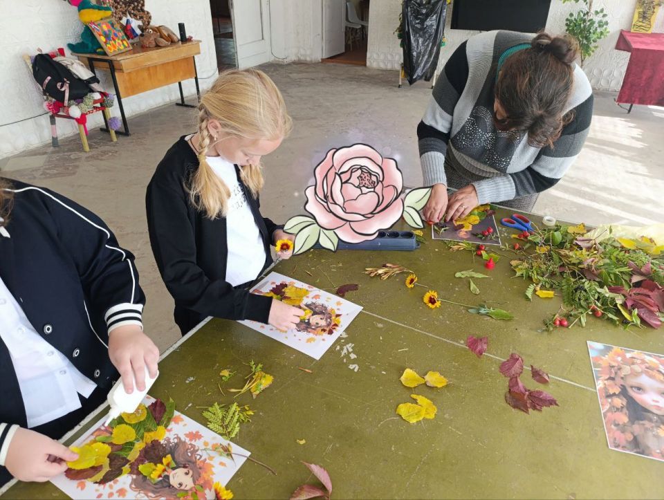 В Чернозёмненском СДК МКУ "Акимовская ЦКС" для ребят проведено интересное занятие на кружке рукоделия В Чернозёмненском СДК МКУ "Акимовская ЦКС" для ребят проведено интересное занятие на кружке рукоделия