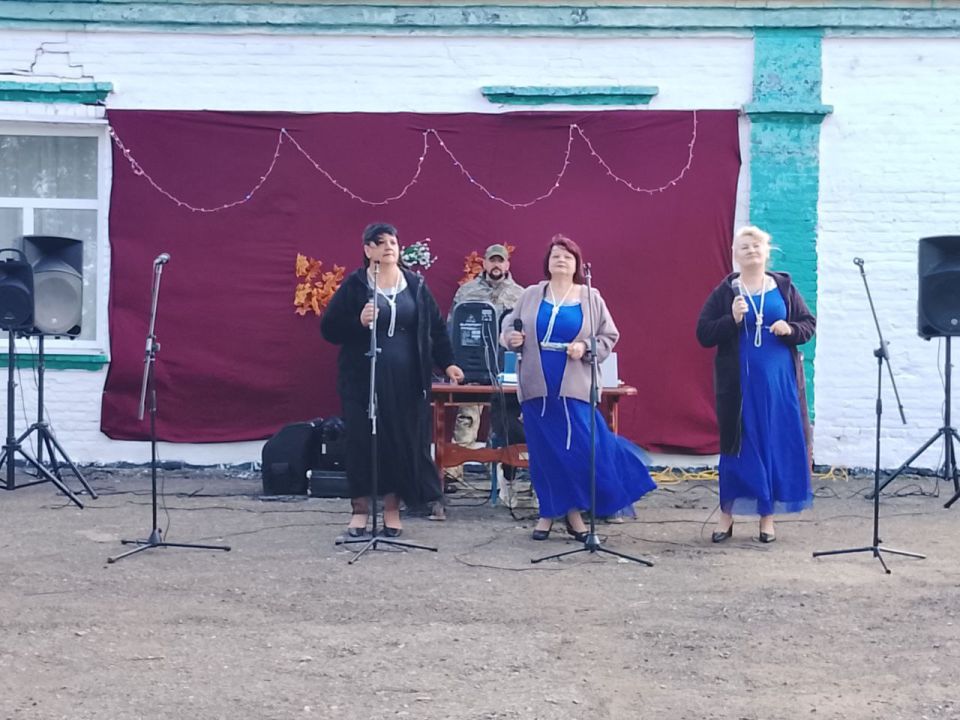 В Степановке Второй состоялся концерт представителей Томской организации" Красный обоз" В Степановке Второй состоялся концерт представителей Томской организации" Красный обоз"