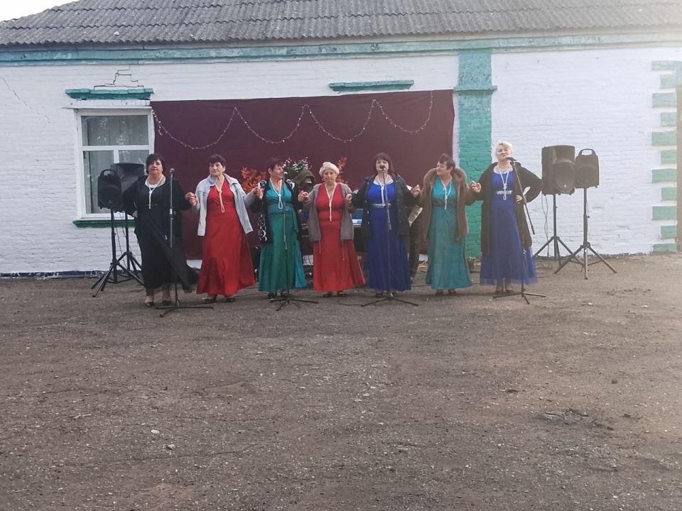 В Степановке Второй состоялся концерт представителей Томской организации" Красный обоз" В Степановке Второй состоялся концерт представителей Томской организации" Красный обоз"