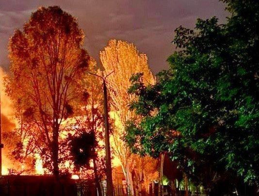 Нанесены 10 ударов "Шахедами" и КАБами по Запорожью, пылает предприятие, — Облвоенадминистрация