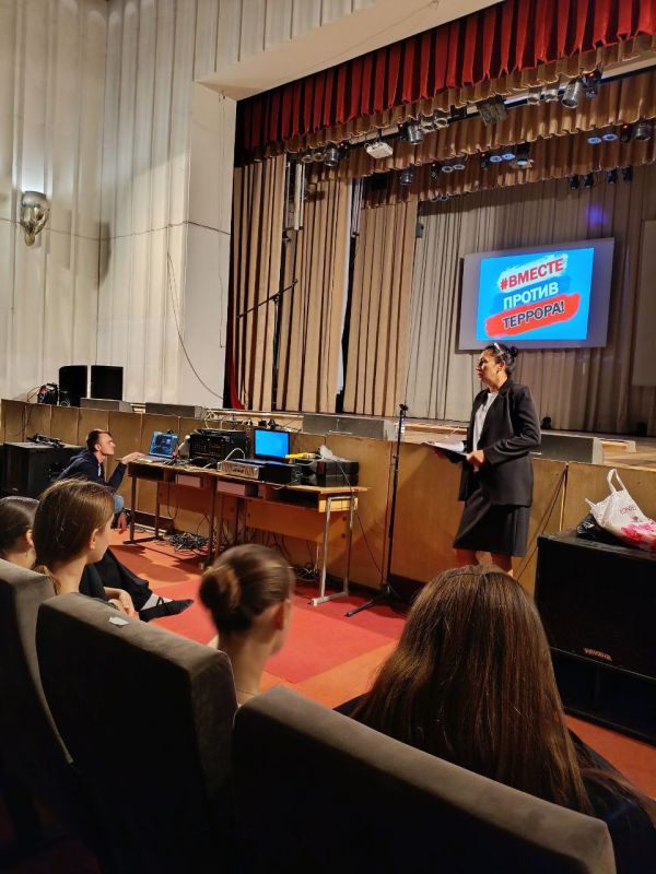 Михайловский дом культуры провёл для старшеклассников антитеррористический урок