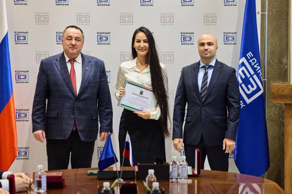 Евгений Балицкий: Сотрудники ППК «Единый заказчик» отмечены благодарностями и орденами «За заслуги перед Запорожской областью» Евгений Балицкий: Сотрудники ППК «Единый заказчик» отмечены благодарностями и орденами «За заслуги перед Запорожской областью»