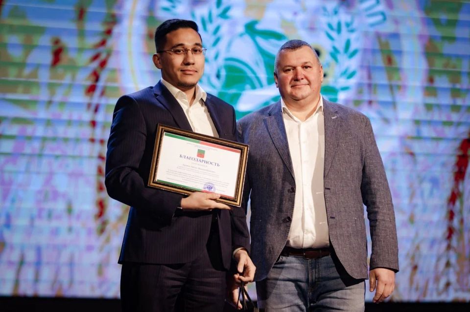 В Запорожской области отметили День работника сельского хозяйства и перерабатывающей промышленности В Запорожской области отметили День работника сельского хозяйства и перерабатывающей промышленности