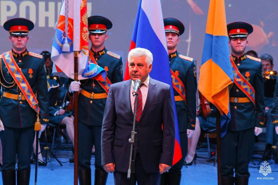 Праздничный концерт ко Дню гражданской обороны Праздничный концерт ко Дню гражданской обороны