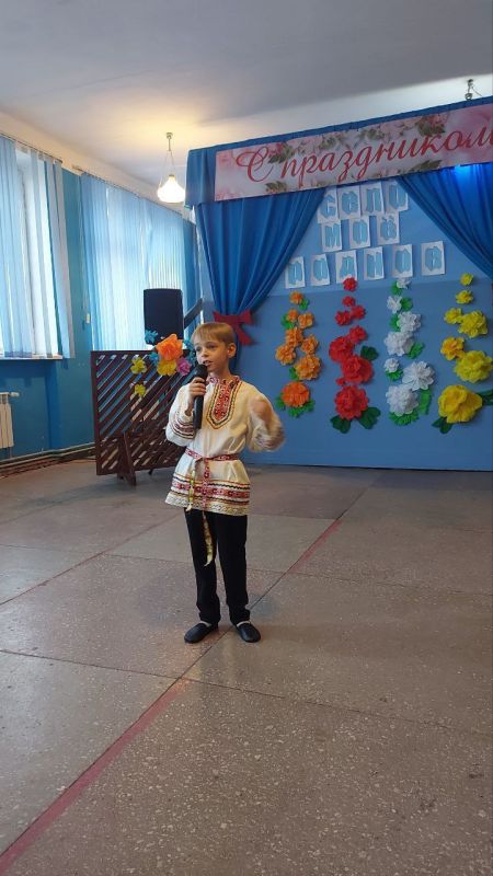 Поздравляем наших участников художественной самодеятельности с первыми и достойными достижениями! Участие в театральном конкурсе "Мир театра" принесло нам дипломы лауреатов Первой степени Поздравляем наших участников художественной самодеятельности с первыми и достойными достижениями! Участие в театральном конкурсе "Мир театра" принесло нам дипломы лауреатов Первой степени