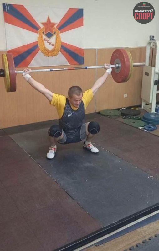 Наш спортсмен завоевал золото на турнире по тяжелой атлетике в Москве Наш спортсмен завоевал золото на турнире по тяжелой атлетике в Москве