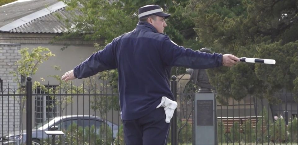 Сотрудники Госавтоинспекции Запорожской области обеспечили безопасность на дорогах во время отключения электричества Сотрудники Госавтоинспекции Запорожской области обеспечили безопасность на дорогах во время отключения электричества