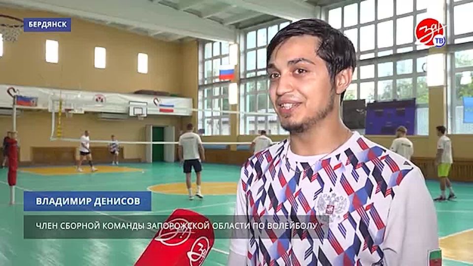 Сборная команда Запорожской области по волейболу готовится выступить в первой лиге чемпионата России