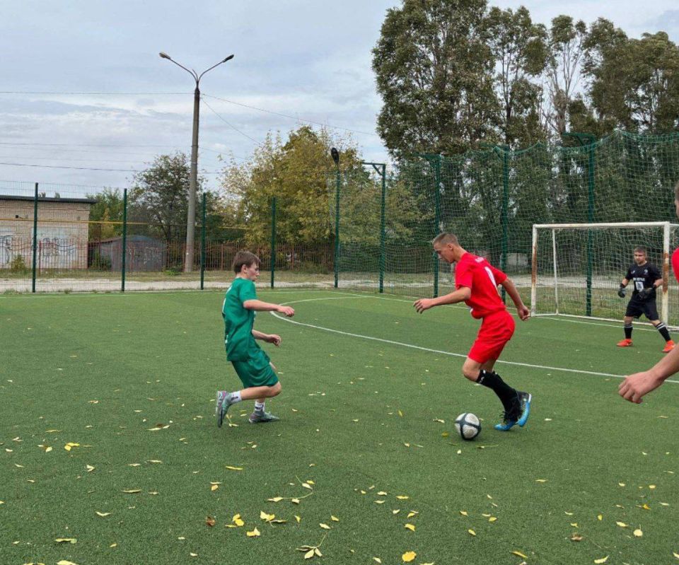   2025.    -       ,  80-    . 