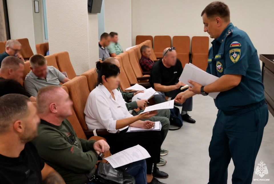 Сотрудники Государственного пожарного надзора провели рабочую встречу с представителями организаций спорта и туризма области Сотрудники Государственного пожарного надзора провели рабочую встречу с представителями организаций спорта и туризма области