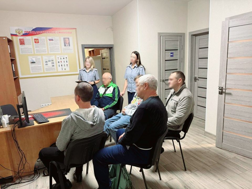 Сотрудники ОИН УИИ провели беседу с осужденными, направленную на профилактику терроризма