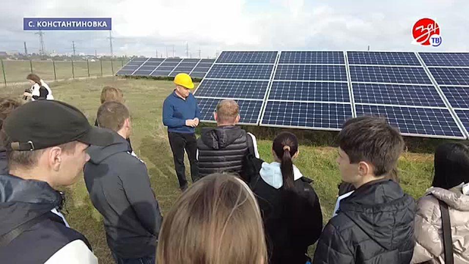 Студенты Запорожской области совершили экскурсию по солнечной электростанции