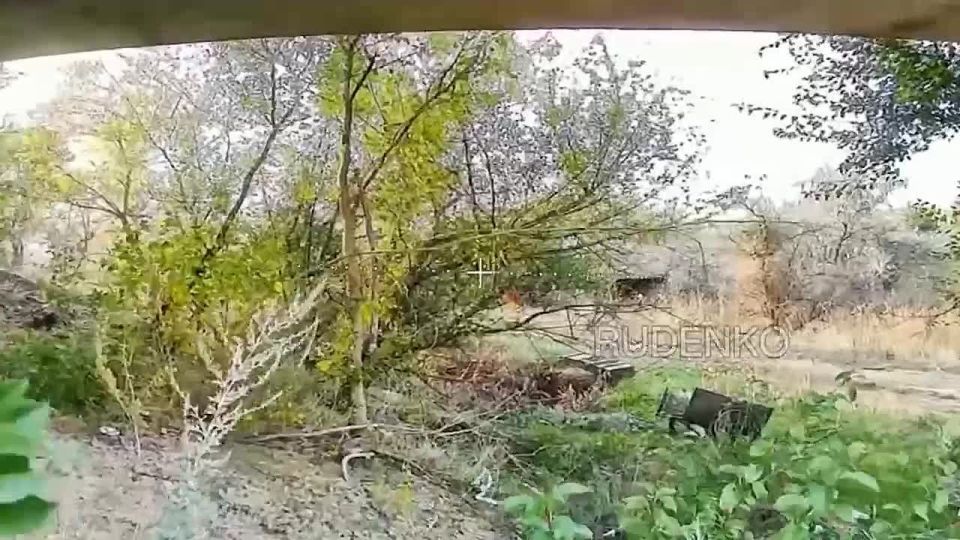 Андрей Руденко: Операторы FPV-дронов Ульяновского соединения ВДВ уничтожили автомобиль «Кирпи» с офицерами и наемниками ВСУ в Запорожской области