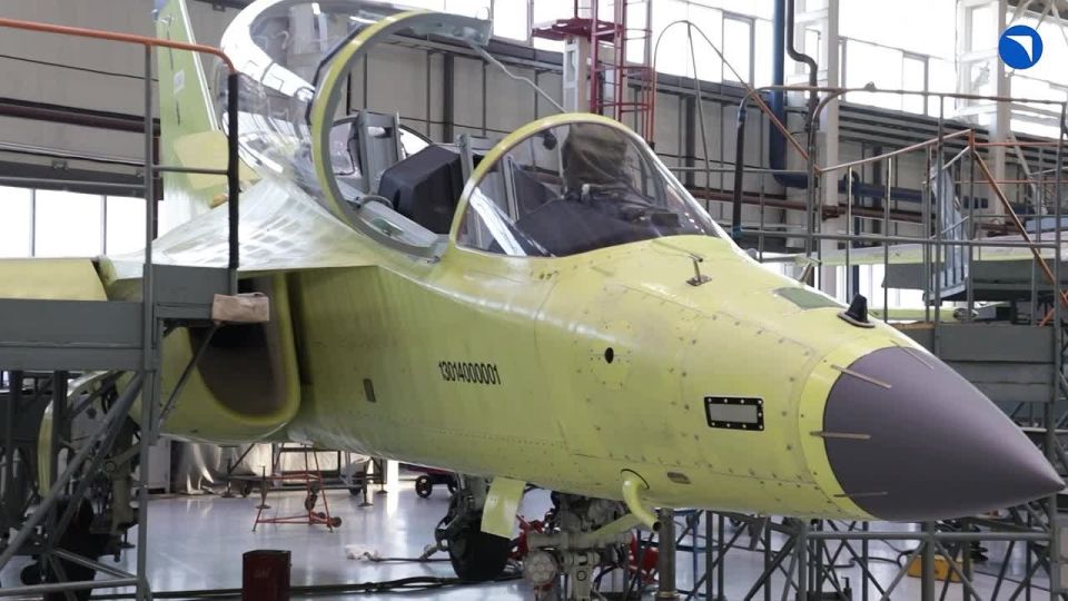 Первый модернизированный учебно-боевой самолет Як-130М готов к первому полету и испытаниям