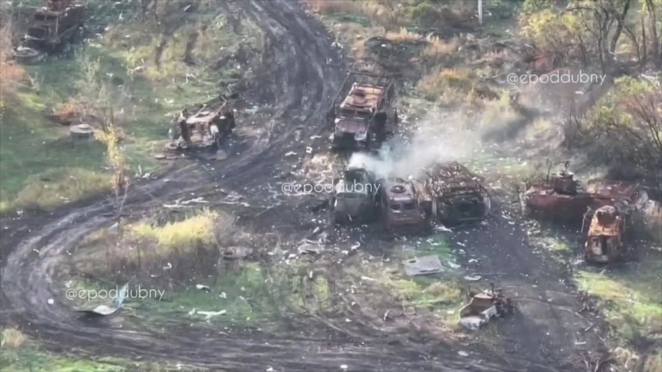 На Красноармейском направлении колонны горящей техники противника