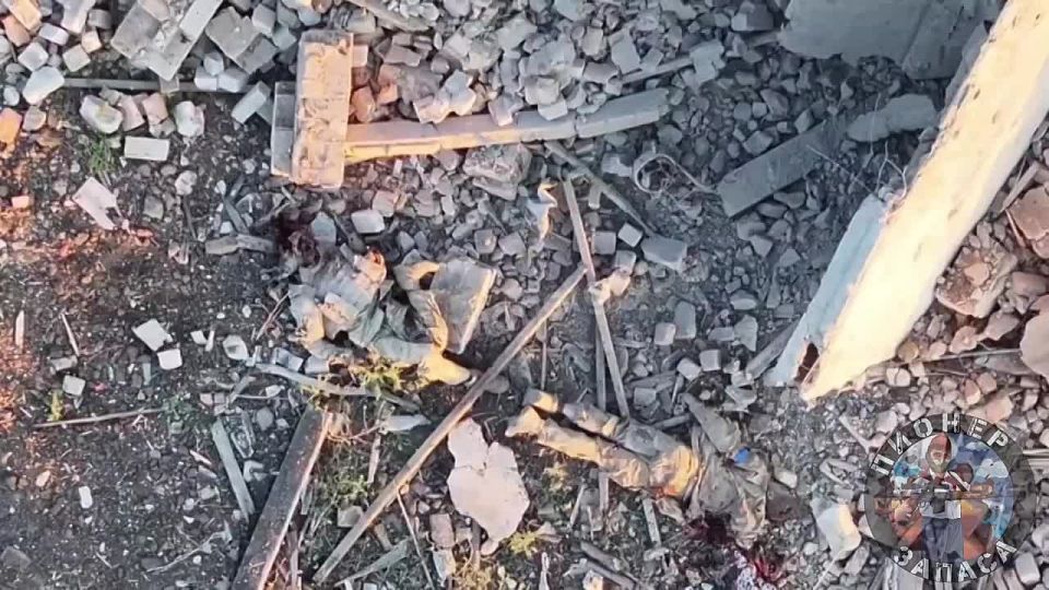 Боевые хохлы решили закрепится в двухэтажке в районе Степового в Запорожской области, и это стало для них самой большой ошибкой
