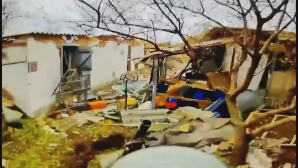 Операторы FPV-дронов на оптоволокне группировки войск «Восток» уничтожили минометные расчеты и автомобильную технику противника в районе населенного пункта Успеновка Запорожской области