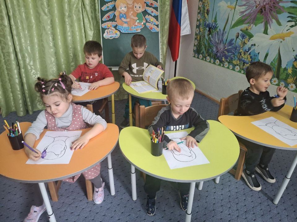 В преддверии Дня отца в Вячеславском детском саду прошло трогательное праздничное мероприятие В преддверии Дня отца в Вячеславском детском саду прошло трогательное праздничное мероприятие