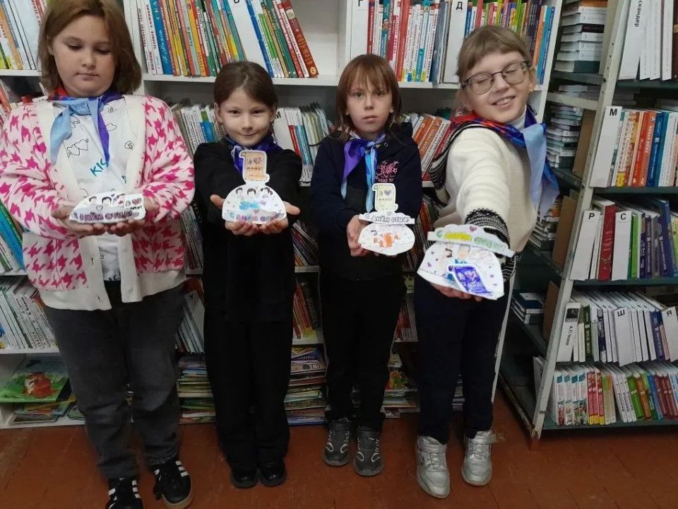 16 октября во Владимировской библиотеке состоялась литературно- развлекательная программа "Папа может всё"