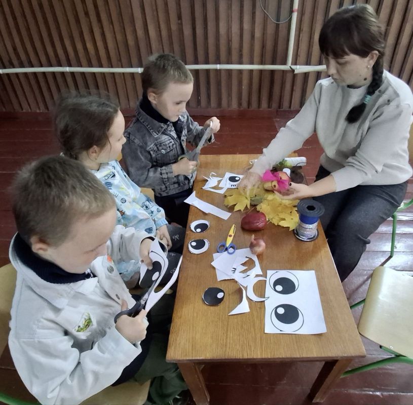 "Овощ с грядки мы сорвем и поделку соберем" "Овощ с грядки мы сорвем и поделку соберем"