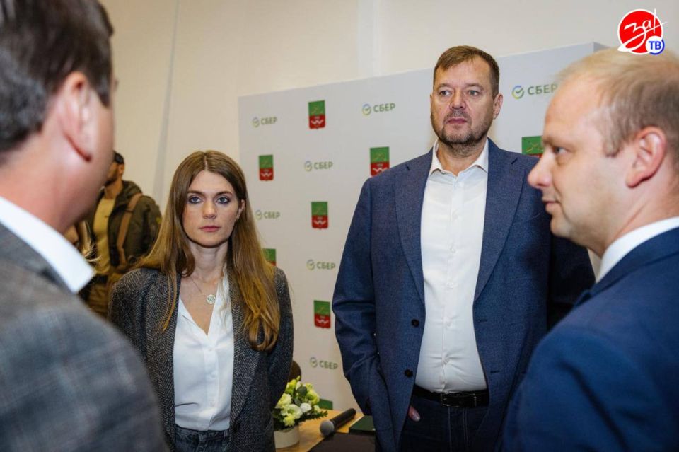 Перспективы внедрения искусственного интеллекта в разные сферы жизни обсудили на сессии дизайн-мышления от Сбербанка «AI- трансформация Запорожской области» Перспективы внедрения искусственного интеллекта в разные сферы жизни обсудили на сессии дизайн-мышления от Сбербанка «AI- трансформация Запорожской области»