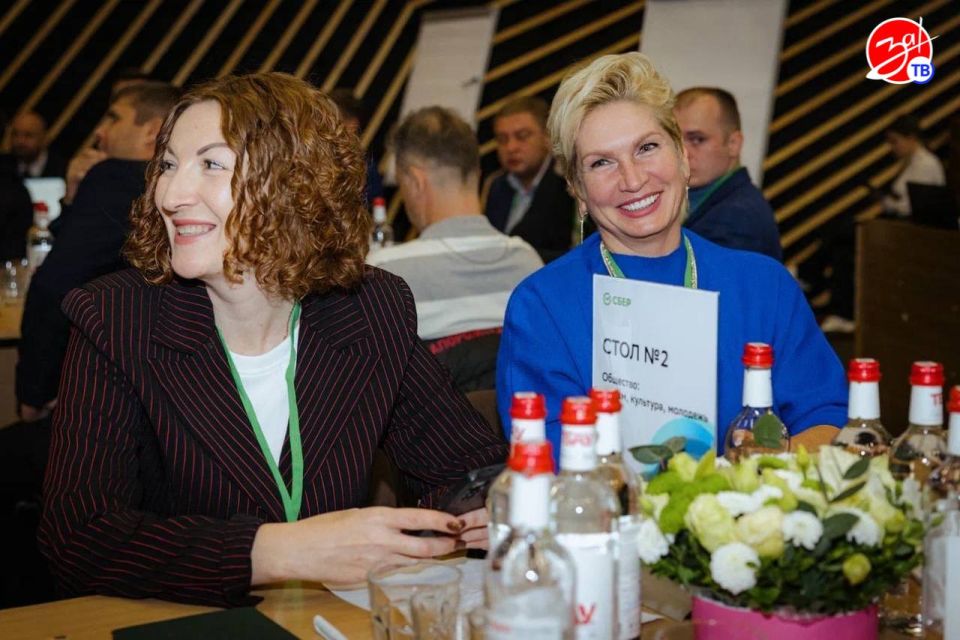 Перспективы внедрения искусственного интеллекта в разные сферы жизни обсудили на сессии дизайн-мышления от Сбербанка «AI- трансформация Запорожской области» Перспективы внедрения искусственного интеллекта в разные сферы жизни обсудили на сессии дизайн-мышления от Сбербанка «AI- трансформация Запорожской области»