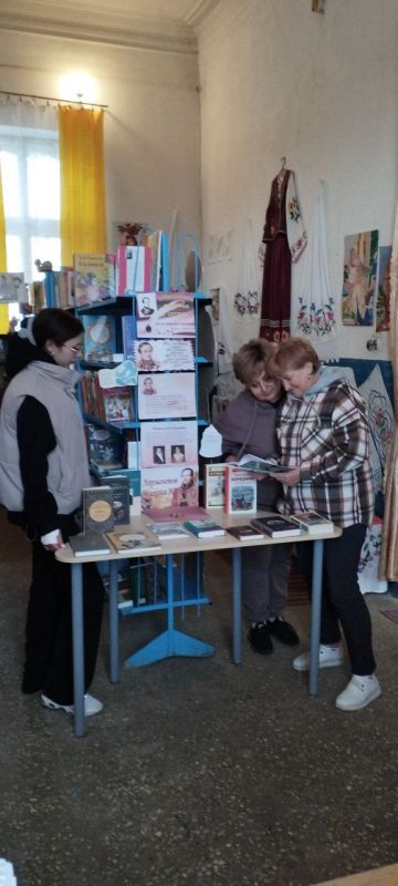 В Анновской сельской библиотеке оформлена книжная выставка В Анновской сельской библиотеке оформлена книжная выставка