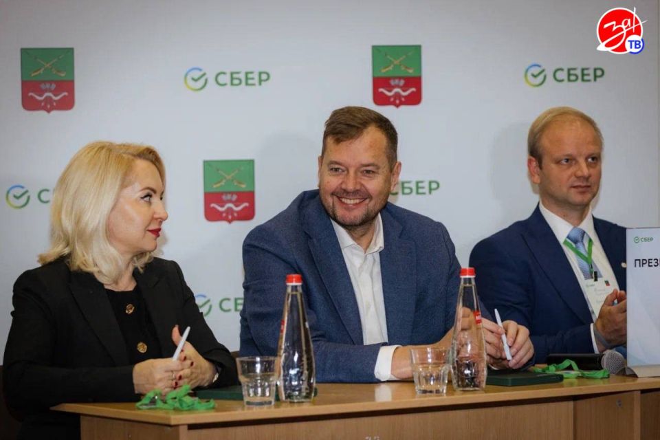 Перспективы внедрения искусственного интеллекта в разные сферы жизни обсудили на сессии дизайн-мышления от Сбербанка «AI- трансформация Запорожской области» Перспективы внедрения искусственного интеллекта в разные сферы жизни обсудили на сессии дизайн-мышления от Сбербанка «AI- трансформация Запорожской области»