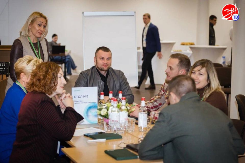 Перспективы внедрения искусственного интеллекта в разные сферы жизни обсудили на сессии дизайн-мышления от Сбербанка «AI- трансформация Запорожской области» Перспективы внедрения искусственного интеллекта в разные сферы жизни обсудили на сессии дизайн-мышления от Сбербанка «AI- трансформация Запорожской области»