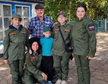 Запорожское казачество поздравляет