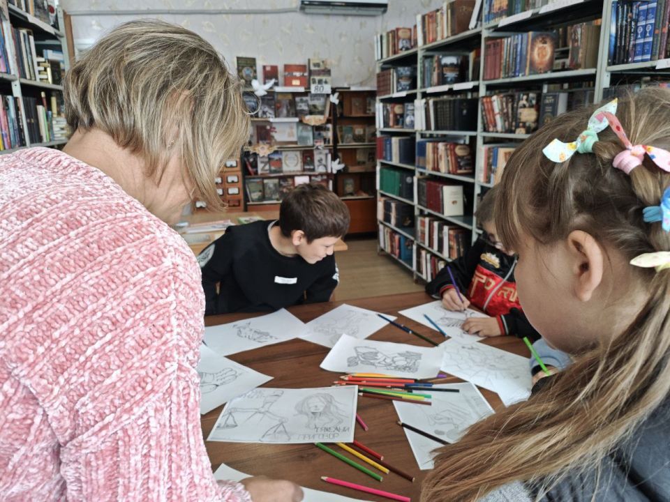 "Паутина коррупции". Атманайский СДК совместно с сельской библиотекой и школой №28 провели конкурс рисунков "Паутина коррупции". Цель этого мероприятия - возможность выразить своё мнение и эмоциональное отношение к такой... "Паутина коррупции". Атманайский СДК совместно с сельской библиотекой и школой №28 провели конкурс рисунков "Паутина коррупции". Цель этого мероприятия - возможность выразить своё мнение и эмоциональное отношение к такой...