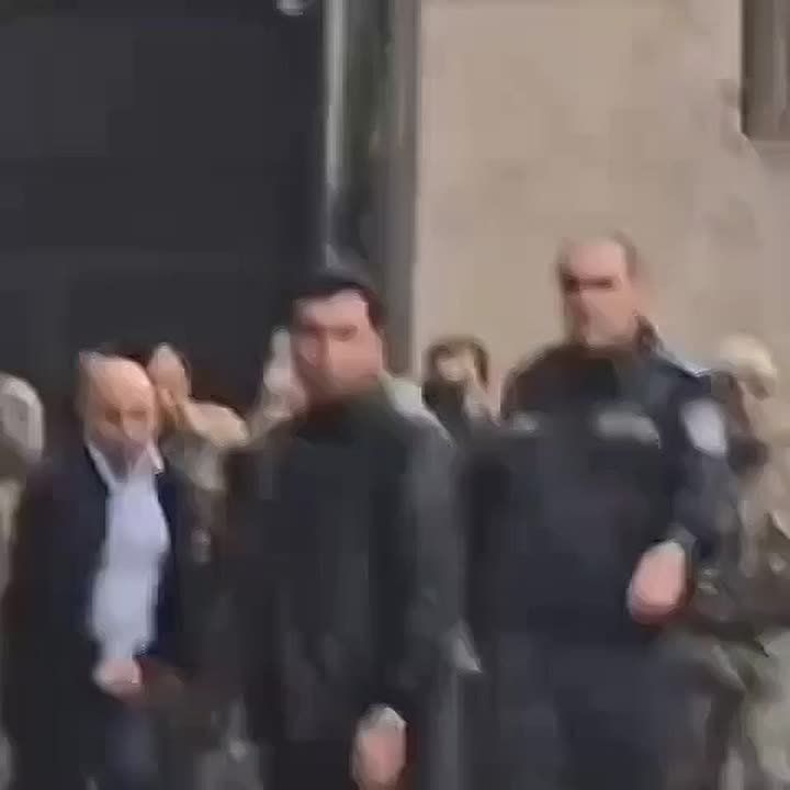 Владимир Рогов: Мэр Гюмри Вардан Гукасян, выступавший за необходимость союза Армении с Россией, арестован на два месяца