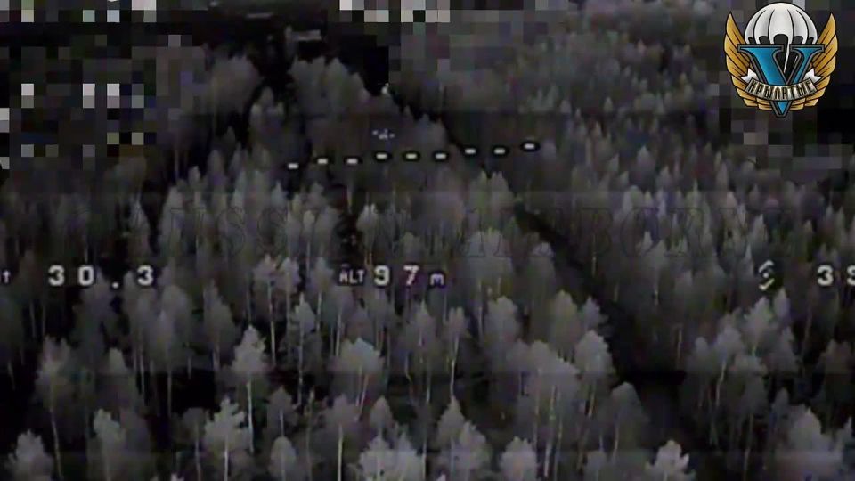 Военнослужащие подразделения БпЛА группировки войск «Днепр» уничтожили в воздушном бою дрон-бомбардировщик ВСУ Jupiter-H1 и два квадрокоптера типа «Баба-Яга»