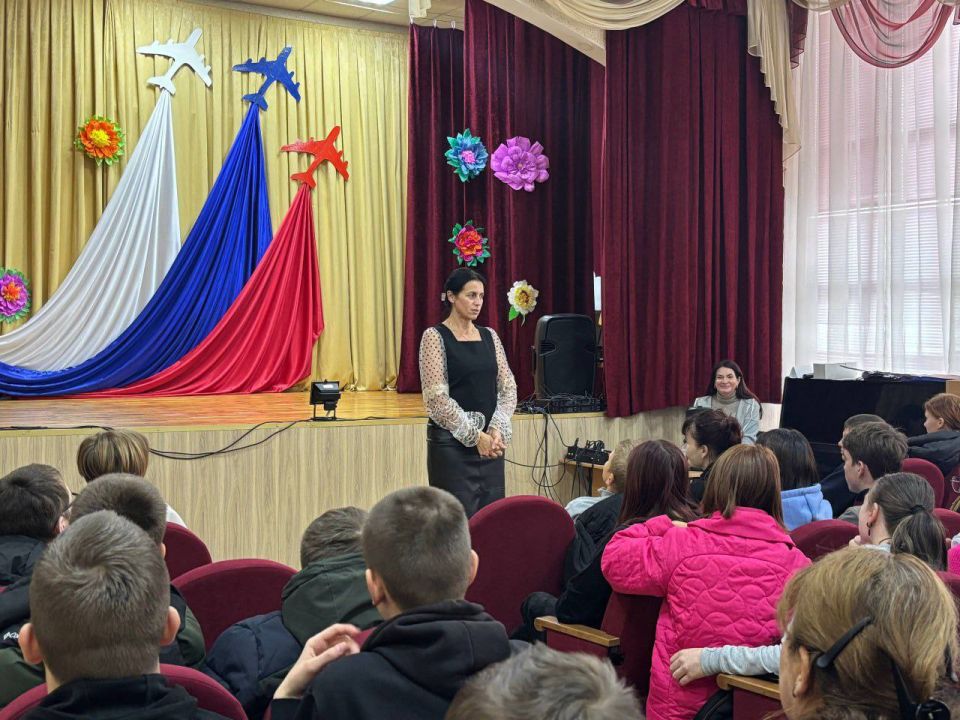 Областной центр искусств и народного творчества начал продуктивное сотрудничество с Мелитопольской специальной общеобразовательной школой-интернатом «Гармония» Областной центр искусств и народного творчества начал продуктивное сотрудничество с Мелитопольской специальной общеобразовательной школой-интернатом «Гармония»