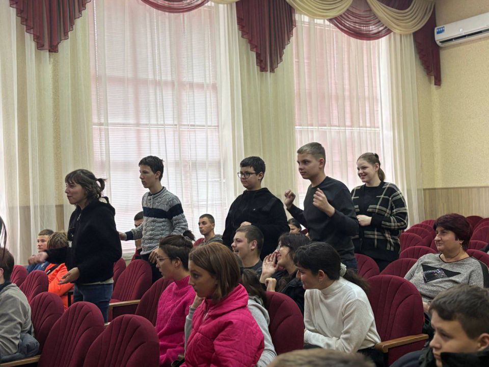 Областной центр искусств и народного творчества начал продуктивное сотрудничество с Мелитопольской специальной общеобразовательной школой-интернатом «Гармония» Областной центр искусств и народного творчества начал продуктивное сотрудничество с Мелитопольской специальной общеобразовательной школой-интернатом «Гармония»