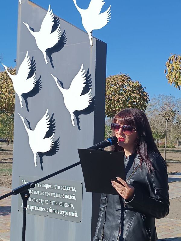 День Белых Журавлей: праздник памяти и поэзии День Белых Журавлей: праздник памяти и поэзии