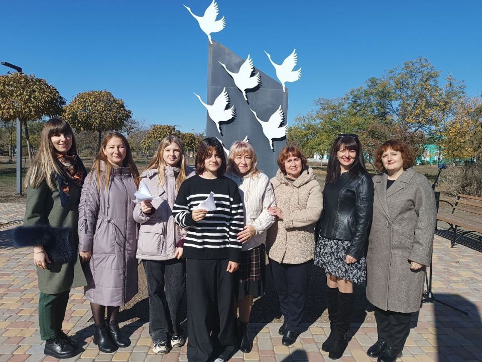 День Белых Журавлей: праздник памяти и поэзии День Белых Журавлей: праздник памяти и поэзии