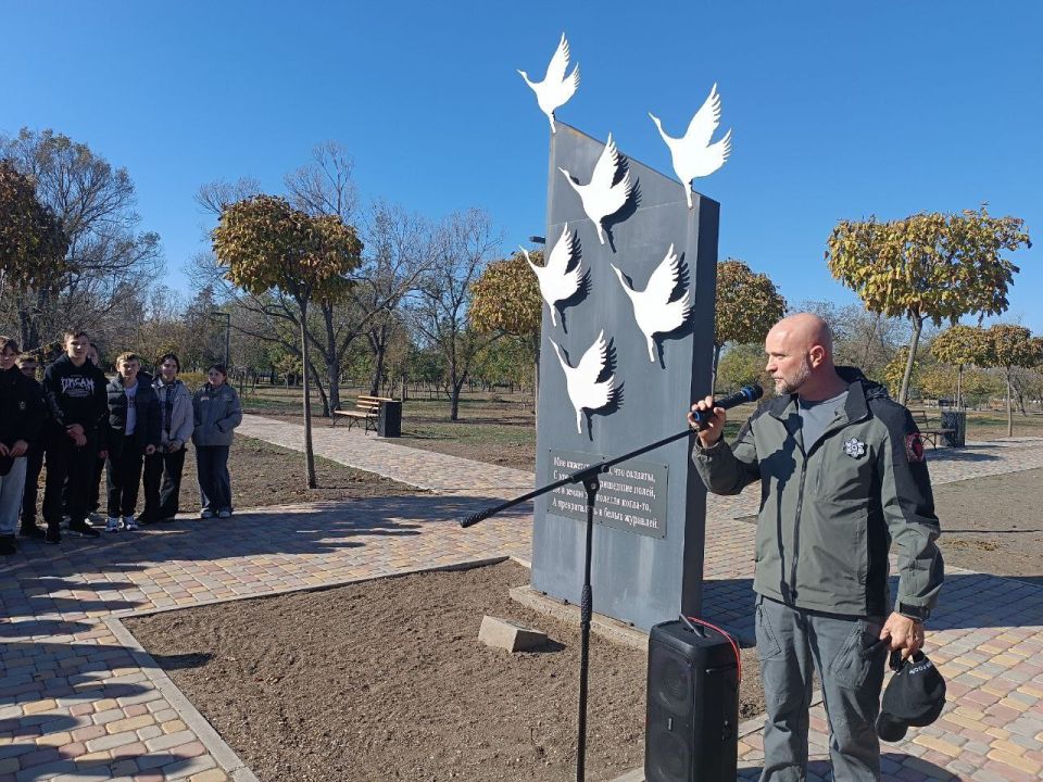 День Белых Журавлей: праздник памяти и поэзии День Белых Журавлей: праздник памяти и поэзии