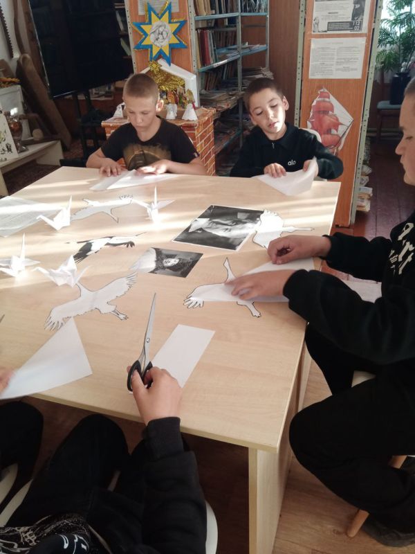 Ежегодно 22 октября в России отмечают "День Белых журавлей " Ежегодно 22 октября в России отмечают "День Белых журавлей "