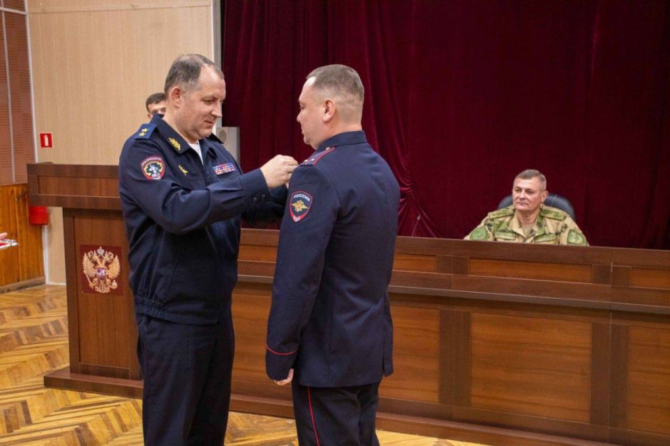 Генерал-лейтенант полиции Вадим Казьмин посетил Запорожскую область Генерал-лейтенант полиции Вадим Казьмин посетил Запорожскую область