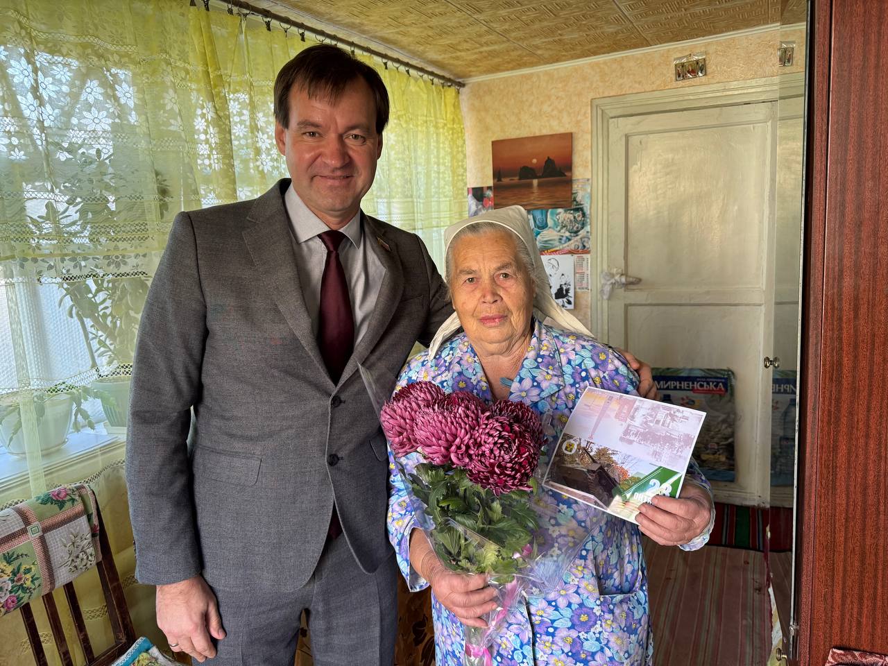 Депутаты Мелитопольского горсовета поздравили ветеранов и блокадников с Днём освобождения города Депутаты Мелитопольского горсовета поздравили ветеранов и блокадников с Днём освобождения города