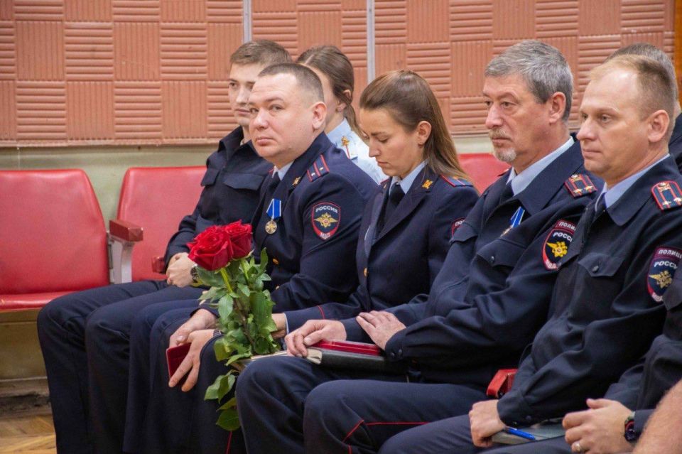 Генерал-лейтенант полиции Вадим Казьмин посетил Запорожскую область Генерал-лейтенант полиции Вадим Казьмин посетил Запорожскую область