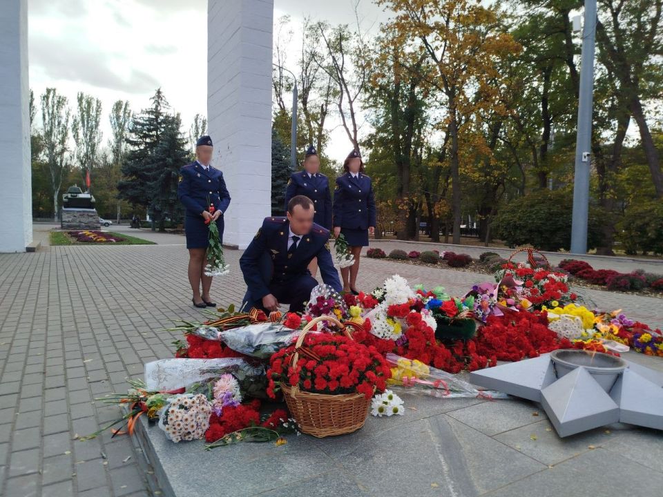 Сотрудники ИК-1 УФСИН России по Запорожской области почтили память освободителей Мелитополя Сотрудники ИК-1 УФСИН России по Запорожской области почтили память освободителей Мелитополя