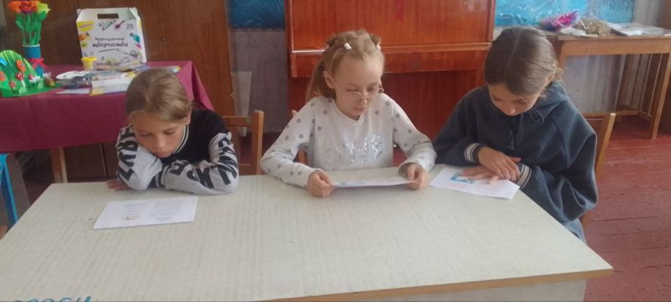 В Петровском сельском клубе состоялся урок безопасности "Терроризм и безопасность человека" В Петровском сельском клубе состоялся урок безопасности "Терроризм и безопасность человека"