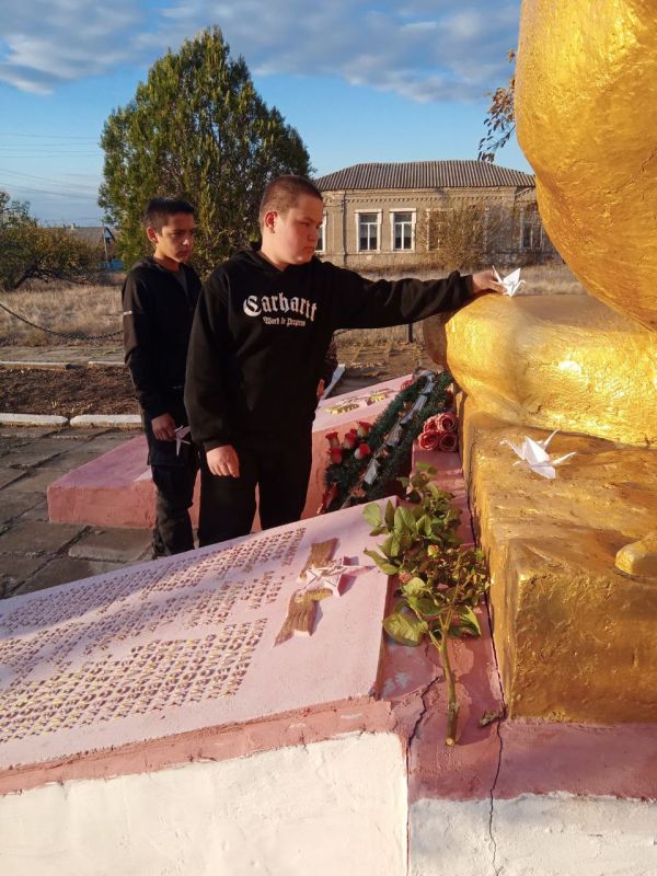 Ежегодно 22 октября в России отмечают "День Белых журавлей " Ежегодно 22 октября в России отмечают "День Белых журавлей "