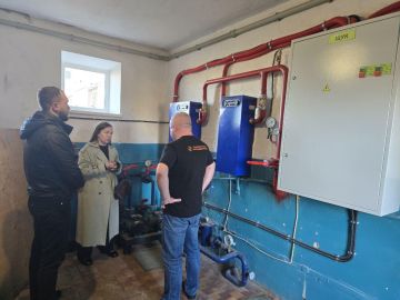 Шефы из Мурманской области проверили готовность котельной Орловской школы к отопительному сезону