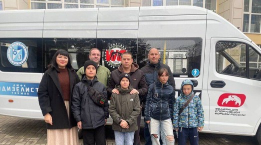 Ребята из Токмака отправились на оздоровление в санаторий «Бердянский»